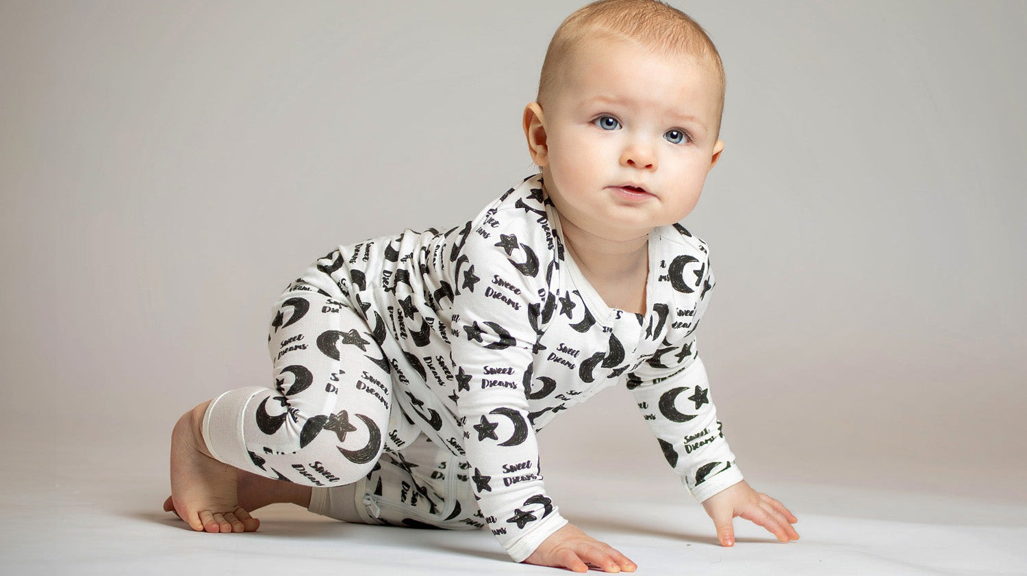 how to dress baby for sleep