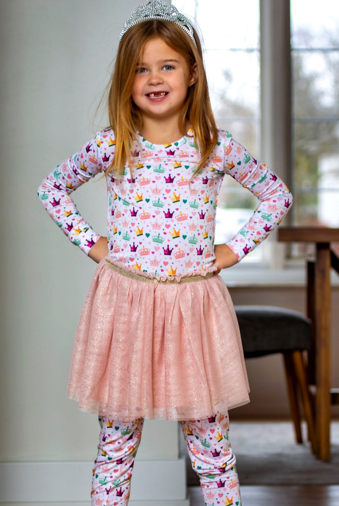 Earthly Threads bamboo hearts and crowns pajama set comes in short and long sleeves with pants for your most fierce princess.