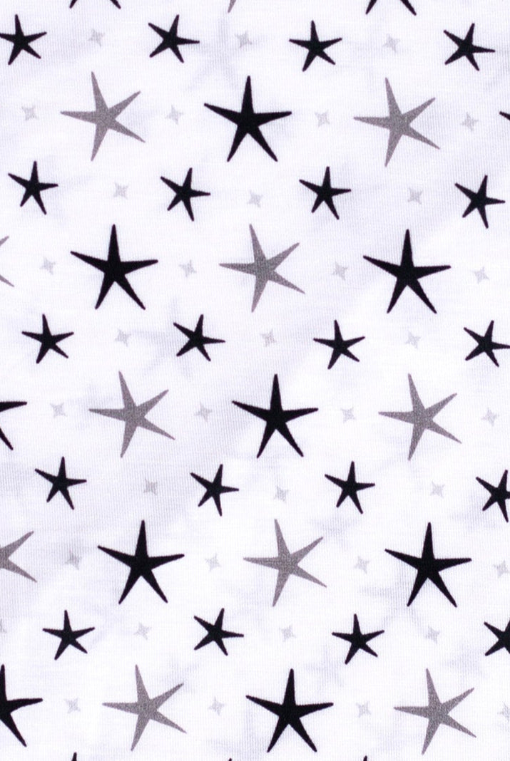 Cozy and lightweight star-print short sleeve pajama set for kids, ideal for sweet dreams under the stars.