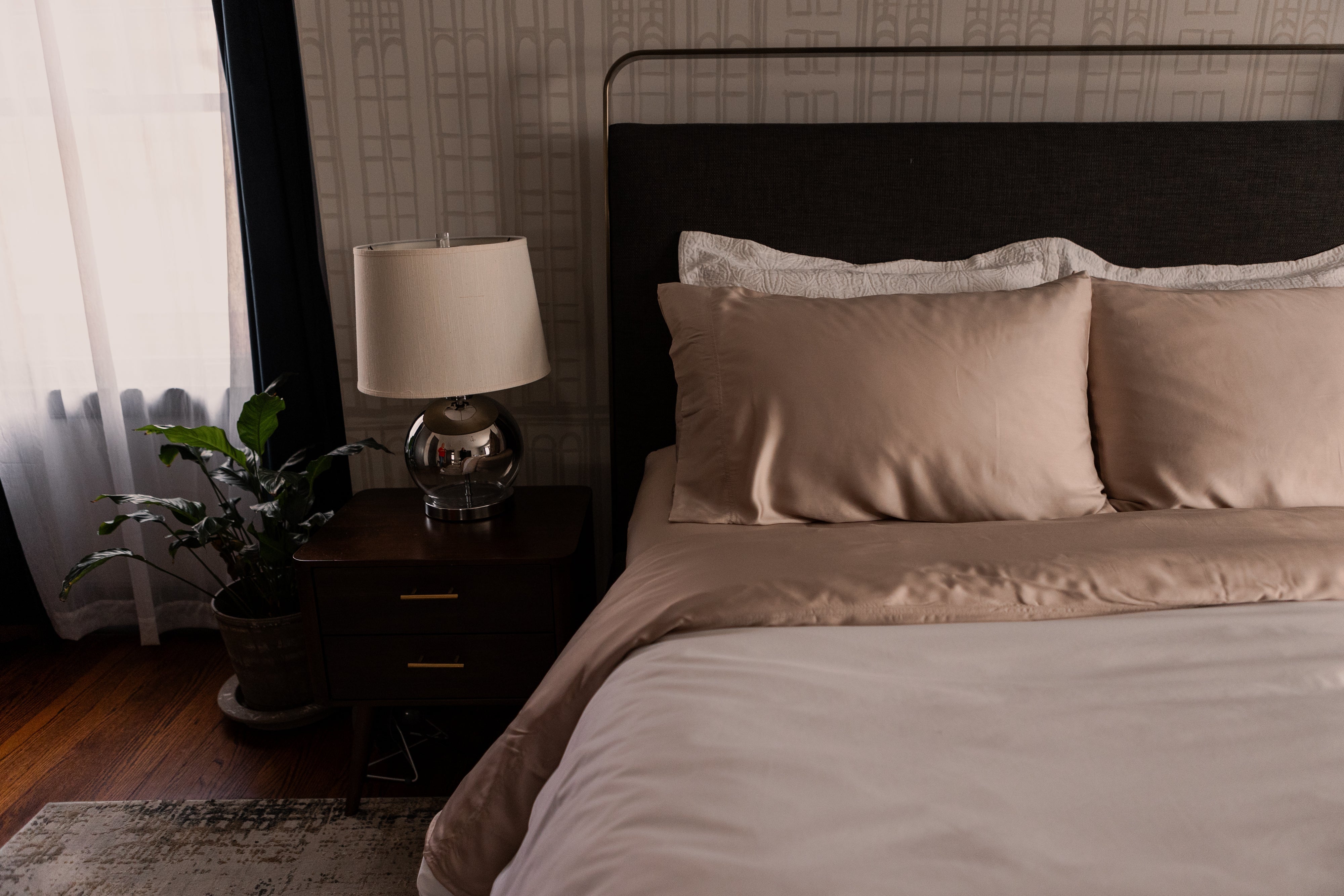 Earthly Threads organic bamboo sheets to reduce toxins in bedroom