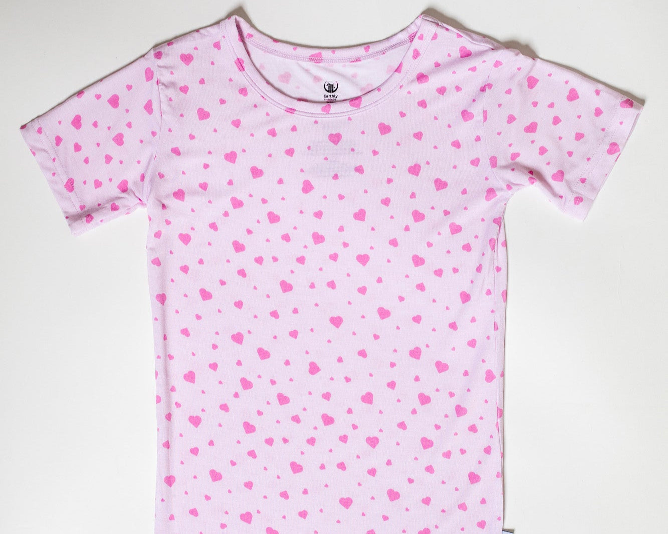 Cute incredibly soft and gentle kids pajamas made from bamboo fabric, available with short sleeves and pants. 