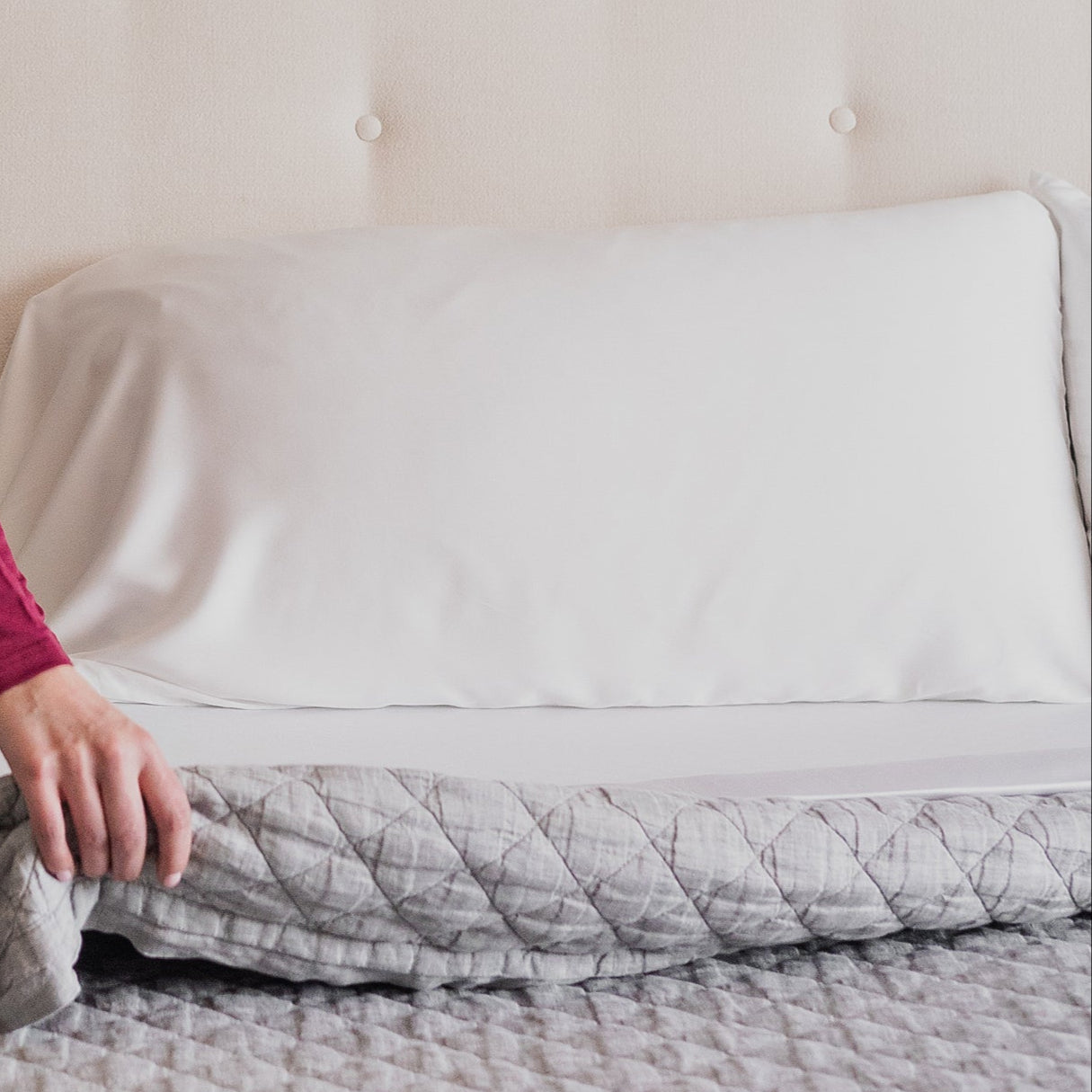 Earthly Threads 100% Organic Bamboo Sheets are naturally cooling and hypoallergenic.