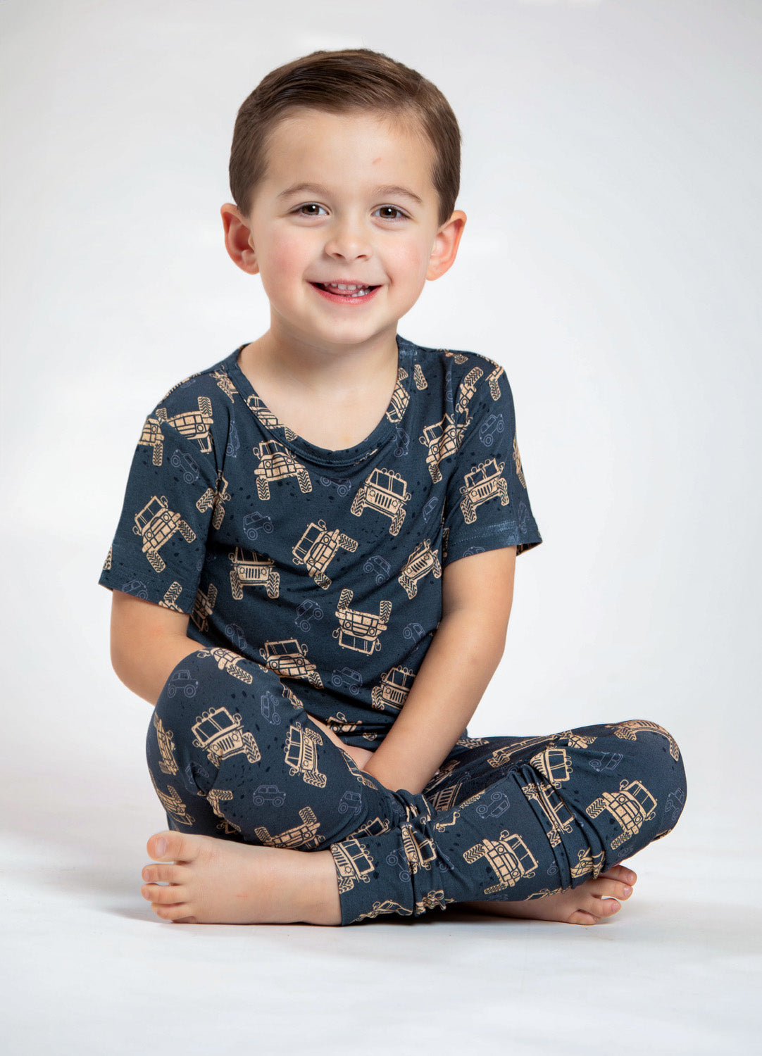 Earthly Threads kids’ bamboo pajamas for kids, designed for comfort and movement all-year round with moisture-wicking and antibacterial properties.