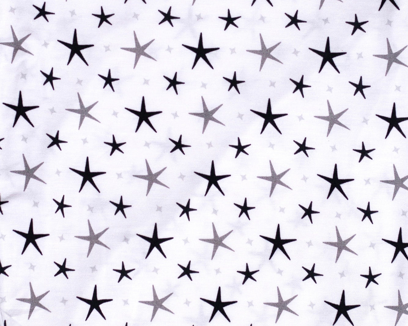 Cozy and lightweight star-print short sleeve pajama set for kids, ideal for sweet dreams under the stars.